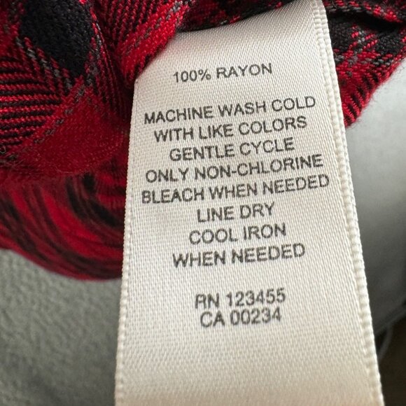 Lord & Taylor Red & Black Buffalo Plaid Button-Up Blouse Size Large - Picture 3 of 7